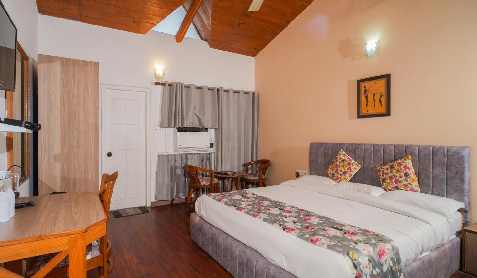 Neelesh Inn- A Luxury Lake View Hotel- 20 Kms From Nainital Bhimtal Ngoại thất bức ảnh