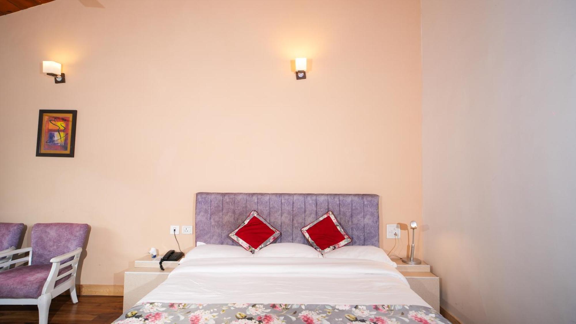Neelesh Inn- A Luxury Lake View Hotel- 20 Kms From Nainital Bhimtal Ngoại thất bức ảnh