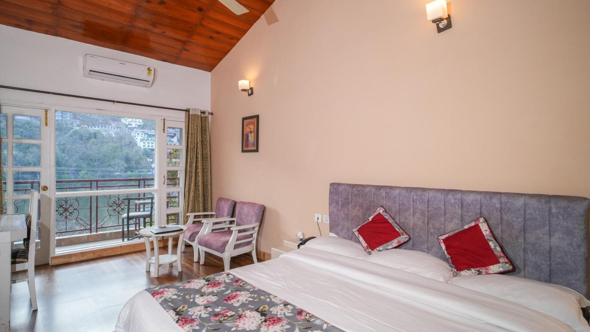 Neelesh Inn- A Luxury Lake View Hotel- 20 Kms From Nainital Bhimtal Ngoại thất bức ảnh